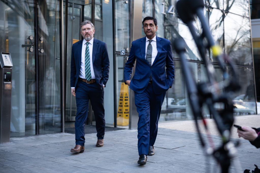 “Congressional Votes on Iran: A Critical Showdown Against Trump’s Military Actions”