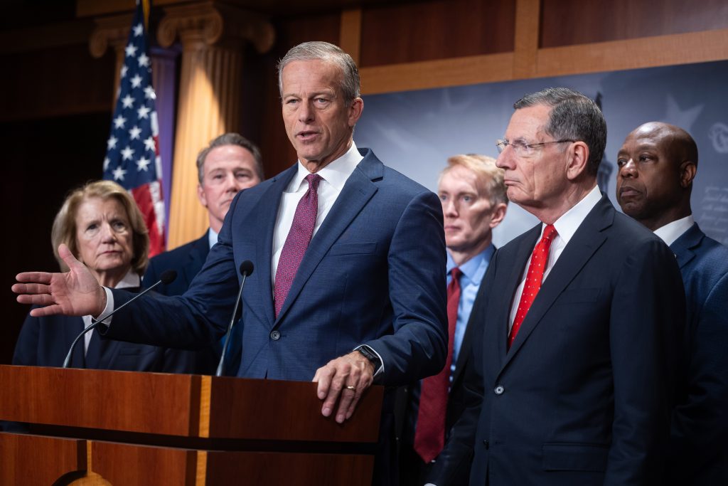 “Congress Faces Urgent Deadline as DHS Shutdown Threatens Historic Funding Crisis”