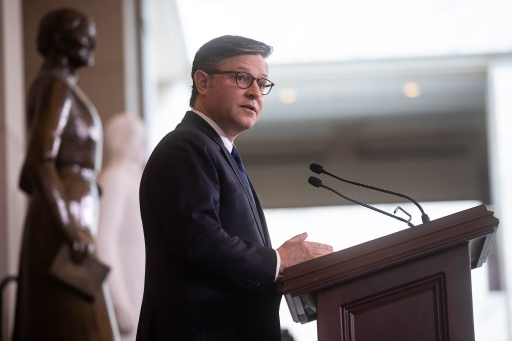 “Chaos on Capitol Hill: GOP Infighting Over FISA Threatens Key Priorities”