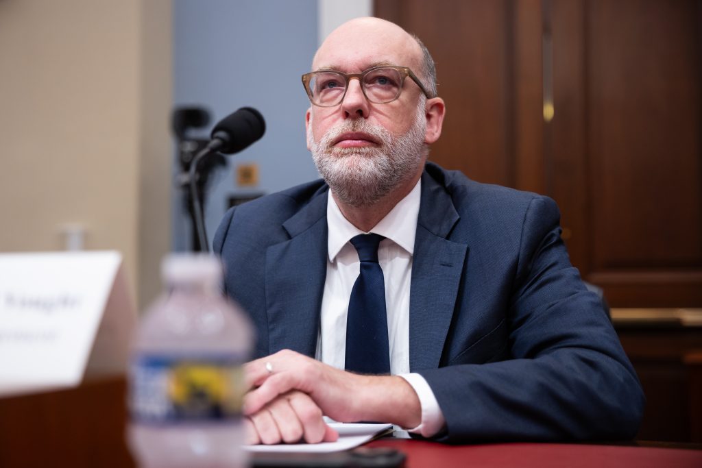 “Bipartisan Senate Fury: Vought Under Fire for Withholding Approved Funding”