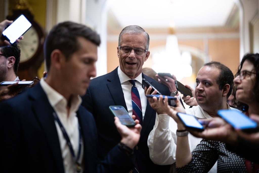 “GOP Leaders Charge Ahead with Controversial DHS Funding Plan Amidst Conservative Opposition”