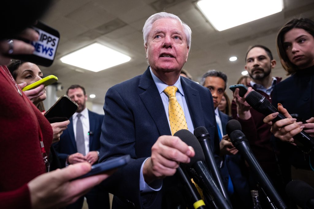 “Trump’s Ballroom Dreams: Congressional Allies Face Hurdles in Approval Process”