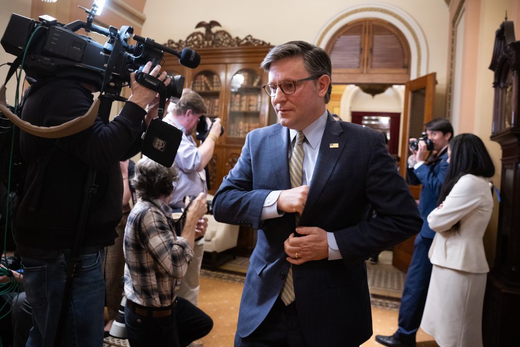 “House Republicans Leverage Budget Power to Secure  Billion for ICE Amid Shutdown Crisis”