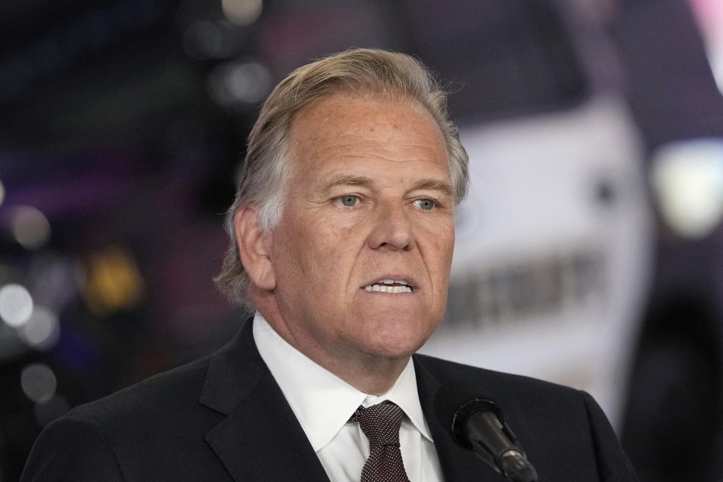 “Mike Rogers Gains Slim Cash Lead in Michigan Senate Race Against Democratic Rivals”