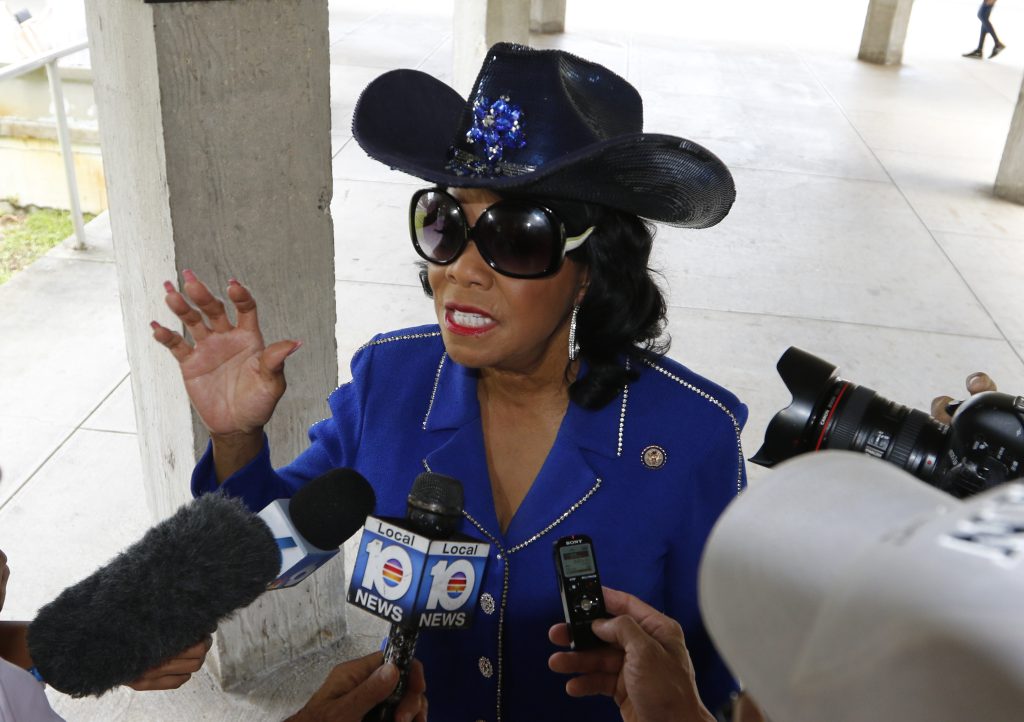 “Rep. Frederica Wilson Announces Retirement: A Legacy of Advocacy for Education and Black Communities in Florida”