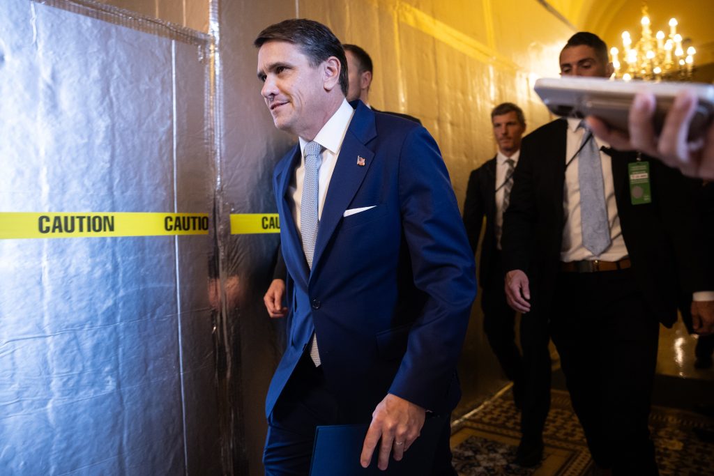 “GOP Delays Key Immigration Vote Amid Trump’s Political Tensions: What It Means for Funding” “GOP Delays Key Immigration Vote Amid Trump’s Political Tensions: What It Means for Funding”