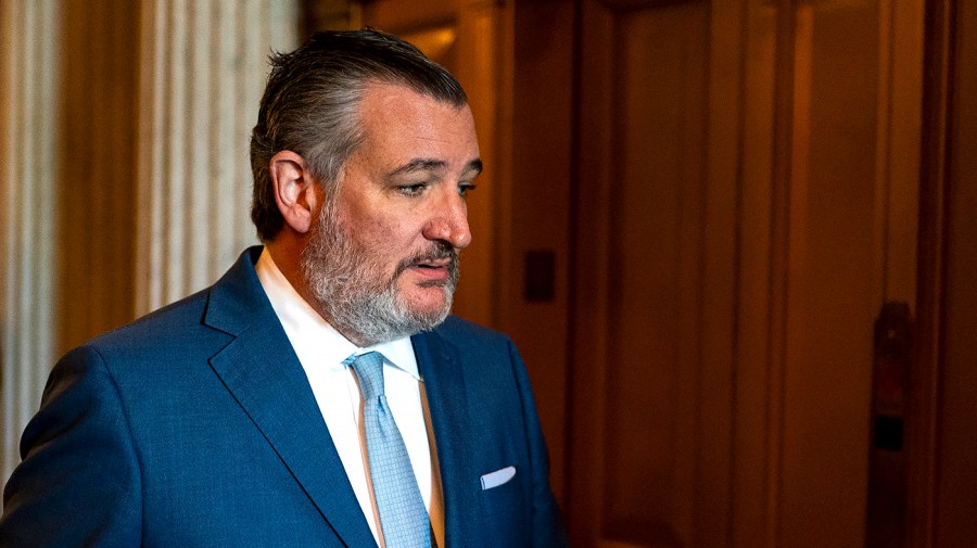 “Ted Cruz and Trump Adviser Clash on Social Media Over Controversial Iran Deal” “Ted Cruz and Trump Adviser Clash on Social Media Over Controversial Iran Deal”