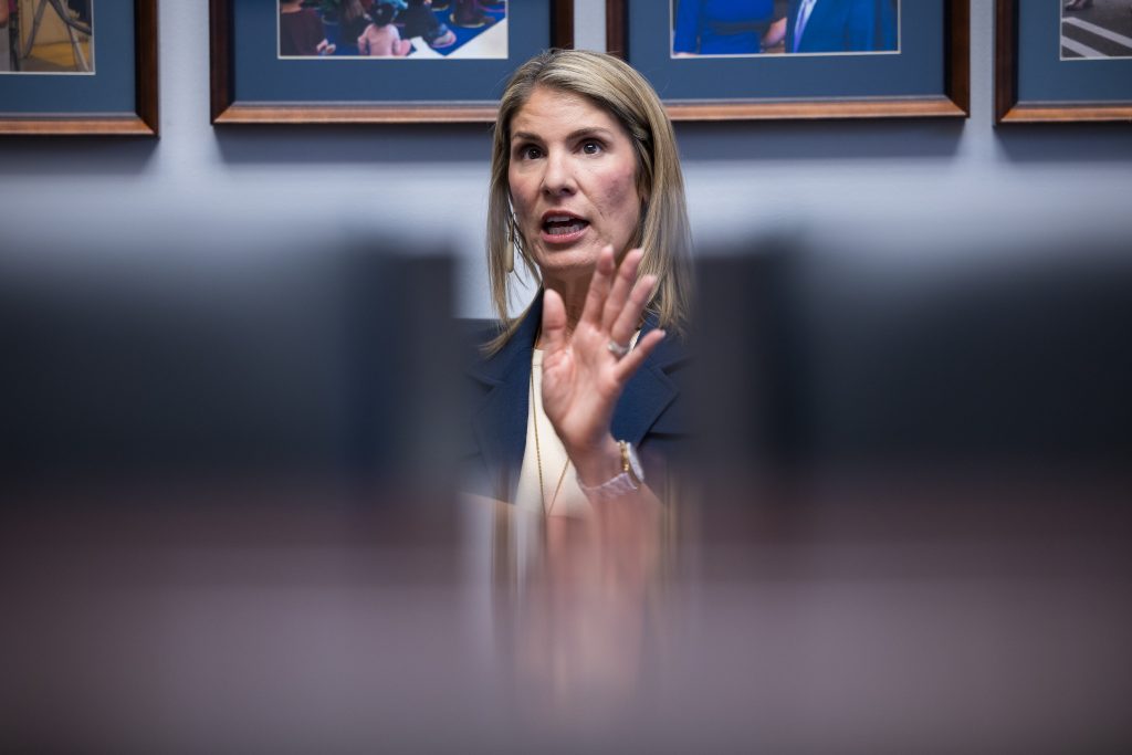 “House Democrat Lori Trahan’s Bold Move for a Bipartisan AI Deal: A Risk Worth Taking?”