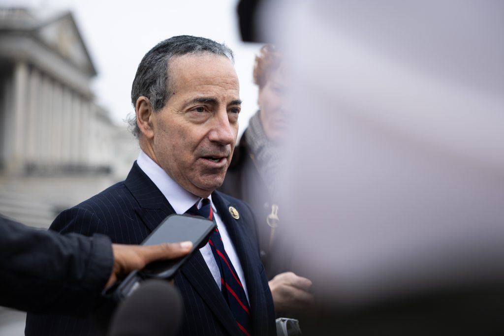 Congressional Staff Investigates Ghislaine Maxwell’s Imprisonment: A Key Step in the Epstein Inquiry Congressional Staff Investigates Ghislaine Maxwell’s Imprisonment: A Key Step in the Epstein Inquiry