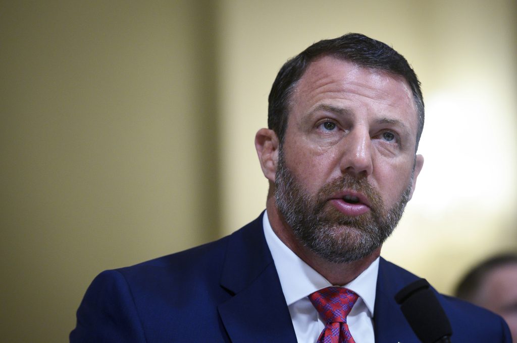 “Homeland Security Secretary Mullin Considers Removing Customs Agents from Sanctuary City Airports Amid Protests”