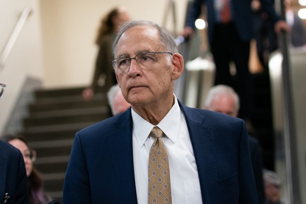 “Senate Republicans Dismiss Democrats’ Food Aid Demands in Controversial Farm Bill Proposal”
