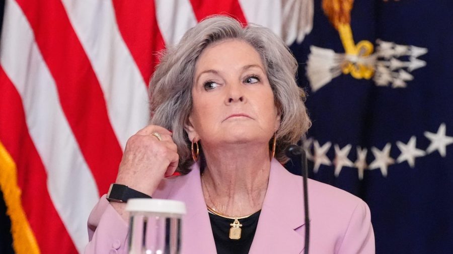 “Susie Wiles Denies White House Departure Rumors: ‘I Am Not Going Anywhere'” “Susie Wiles Denies White House Departure Rumors: ‘I Am Not Going Anywhere'”