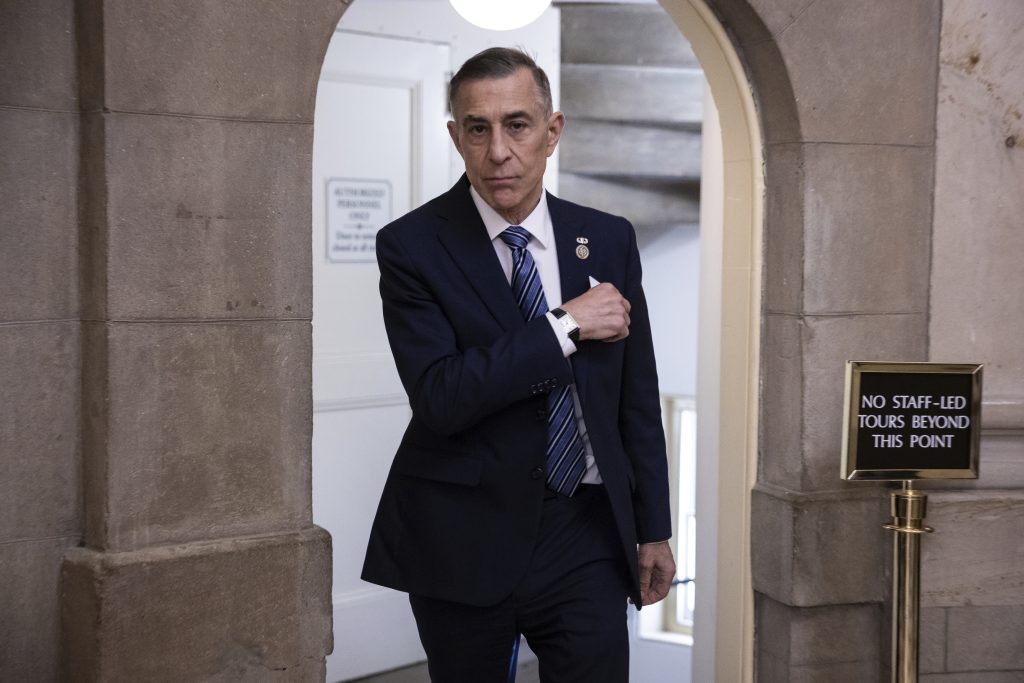 Bipartisan Scrutiny: Trump Officials Answer Tough Questions on Iran Deal in Historic Congressional Briefing